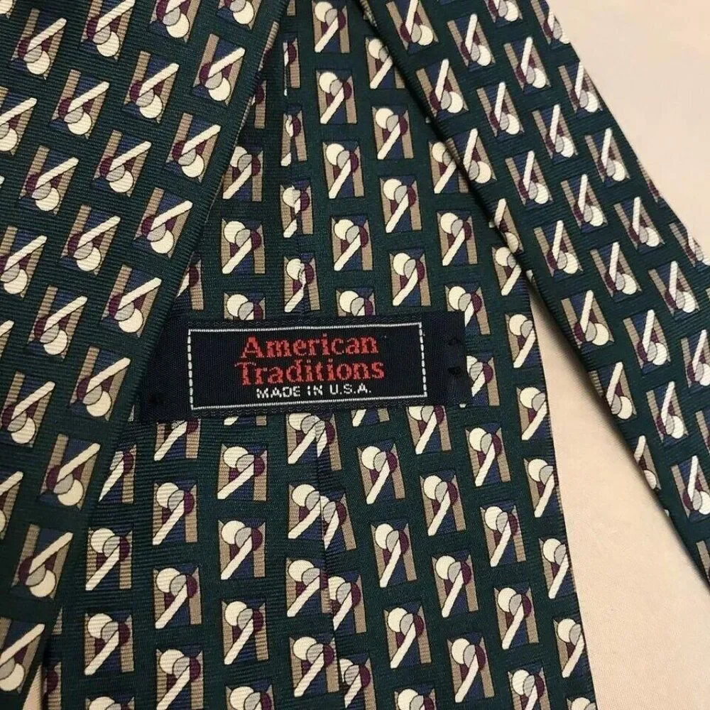#1200 VTG AMERICAN TRADITIONS GREEN WOVEN ECKTIE 56 IN x 4 IN